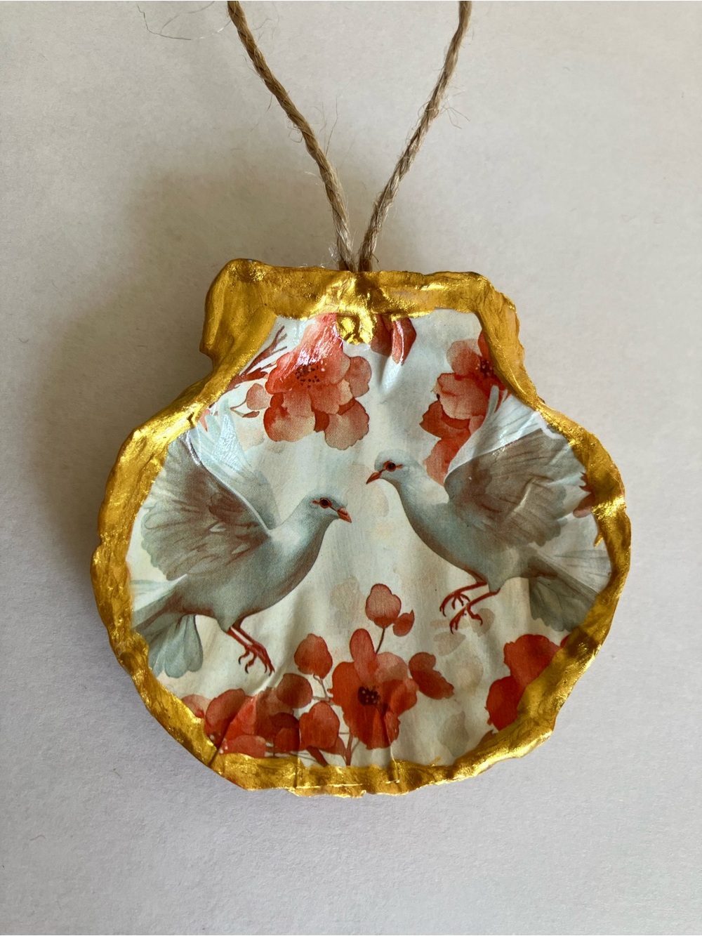 Handcrafted Doves Shell Ornament Decoupage 2-3inch